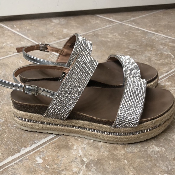 Platform Sandals - Picture 6 of 8